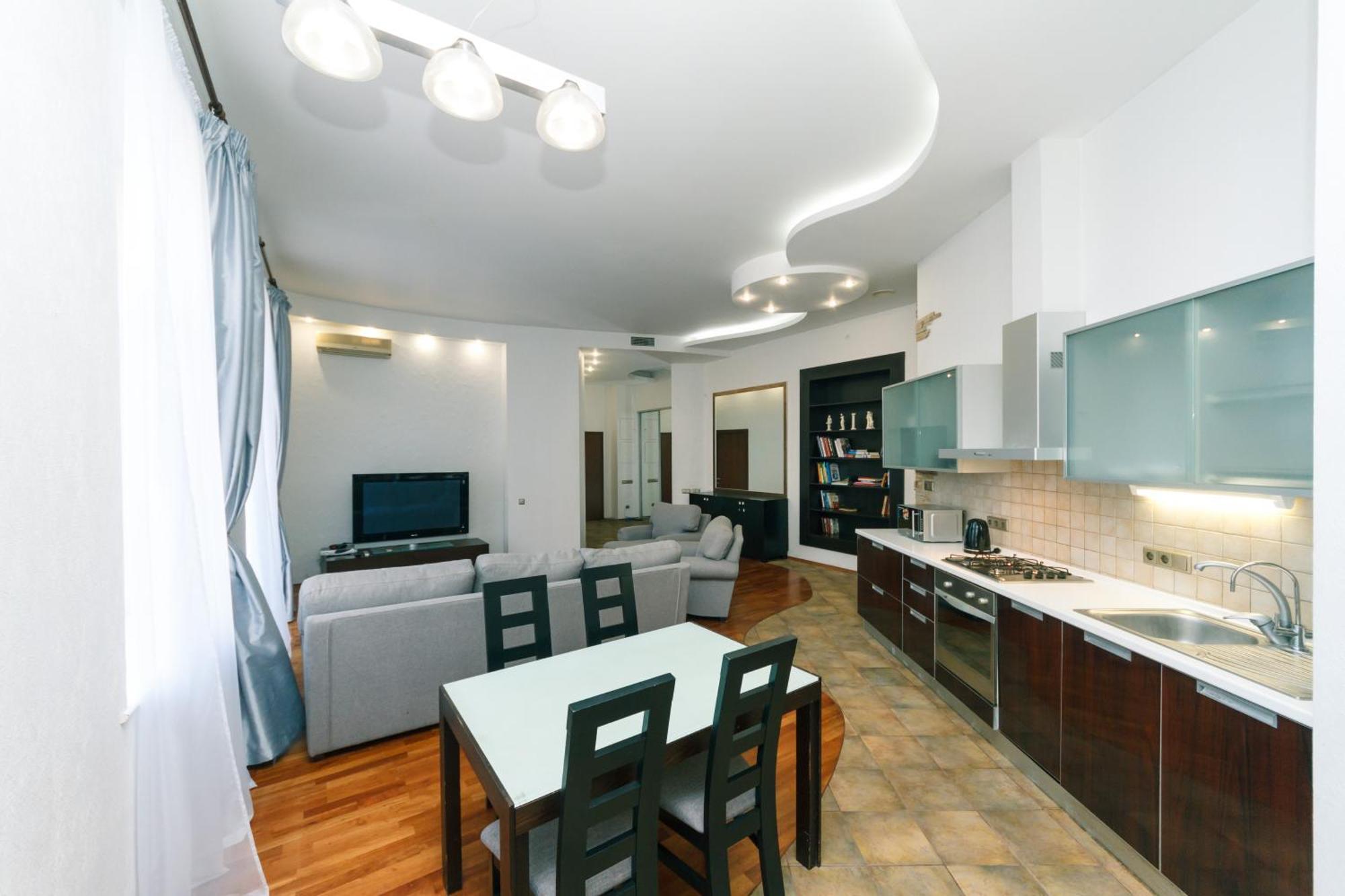 Lux Near Maidan, Khreschutyk 3Br Daire Kiev Dış mekan fotoğraf