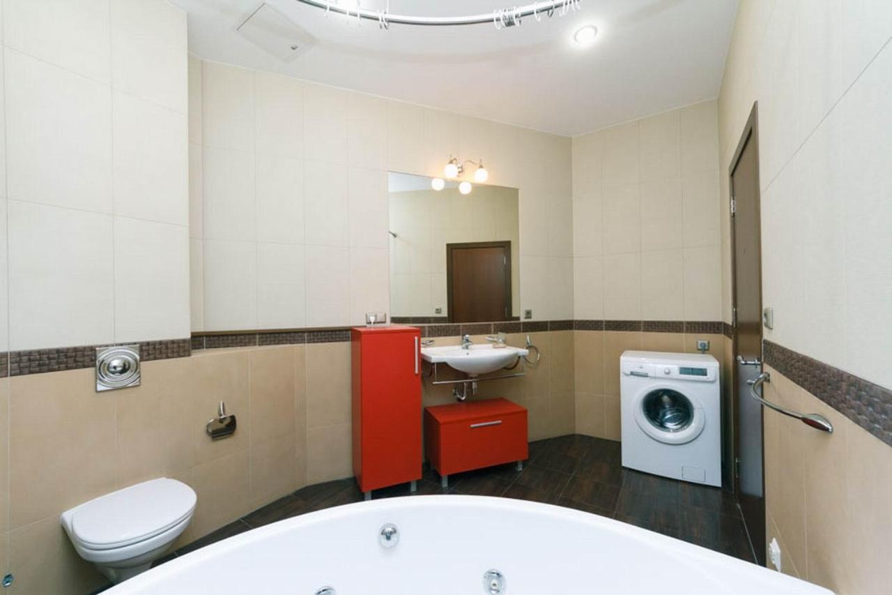 Lux Near Maidan, Khreschutyk 3Br Daire Kiev Dış mekan fotoğraf